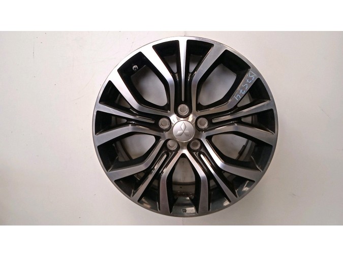 LLANTA SO MITSUBISHI OUTLANDER 2015