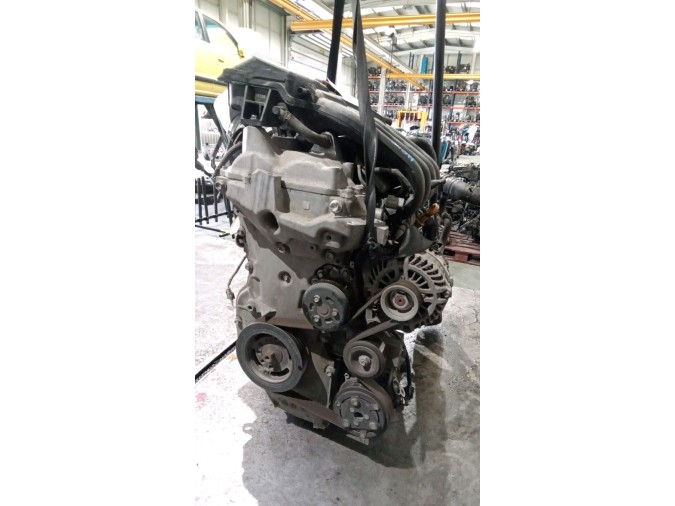 MOTOR CON ACCESORIOS Y CAJA DE CAMBIOS NISSAN JUKE
