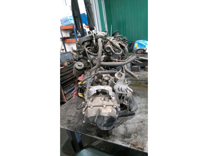 MOTOR CON ACCESORIOS Y CAJA DE CAMBIOS CHEVROLET AVEO