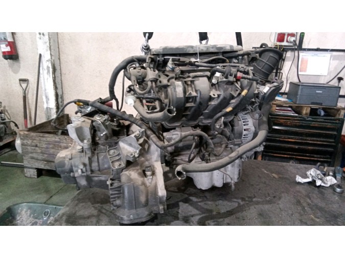 MOTOR CON ACCESORIOS Y CAJA DE CAMBIOS CHEVROLET AVEO