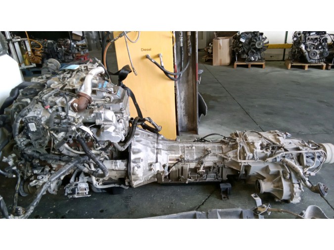 MOTOR CON ACCESORIOS Y CAJA DE CAMBIOS MITSUBISHI MONTERO 2016