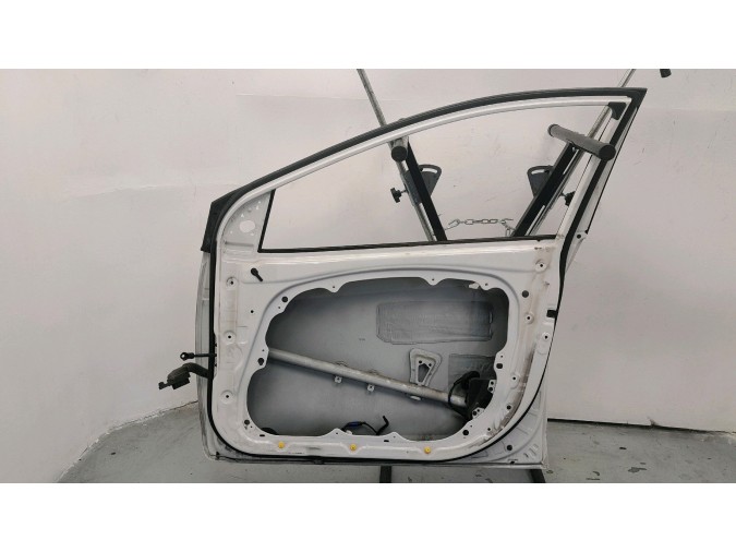 PUERTA DELANTERA DERECHA HYUNDAI I30 2014