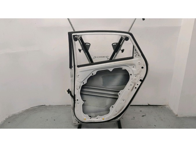 PUERTA TRASERA DERECHA HYUNDAI I30 2014