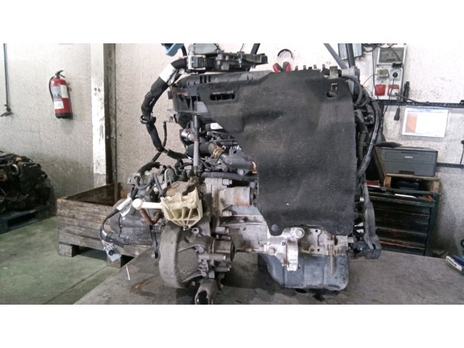 MOTOR CON ACCESORIOS Y CAJA DE CAMBIOS PEUGEOT 208 2022