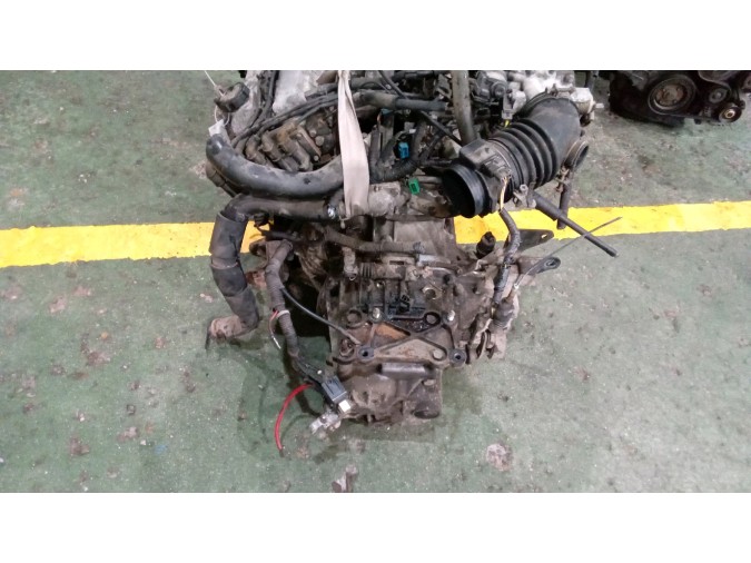 MOTOR CON ACCESORIOS Y CAJA DE CAMBIOS HYUNDAI SONATA 2002