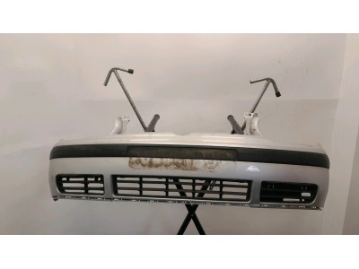 PARAGOLPES DELANTERO VOLKSWAGEN GOLF GRIS 2001