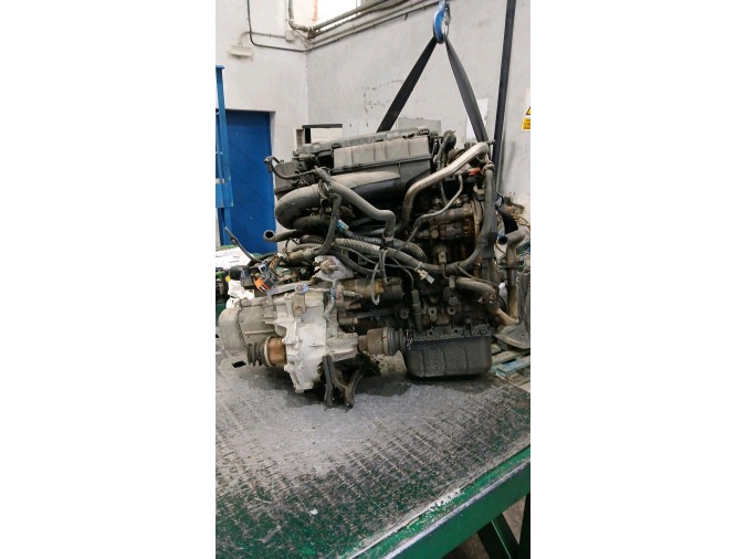Motor CITROEN C3 2003