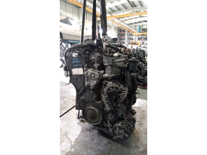 MOTOR CON ACCESORIOS Y CAJA DE CAMBIOS CITROEN C5