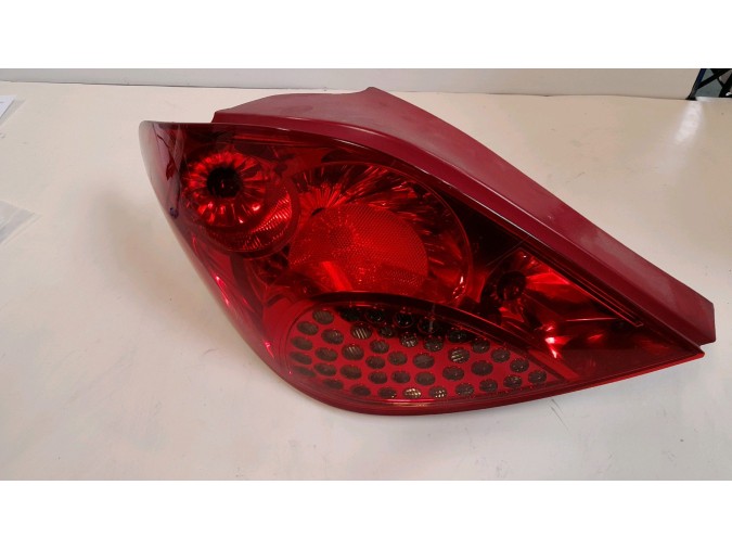 PILOTO TRASERO IZQUIERDO PEUGEOT 207 2008
