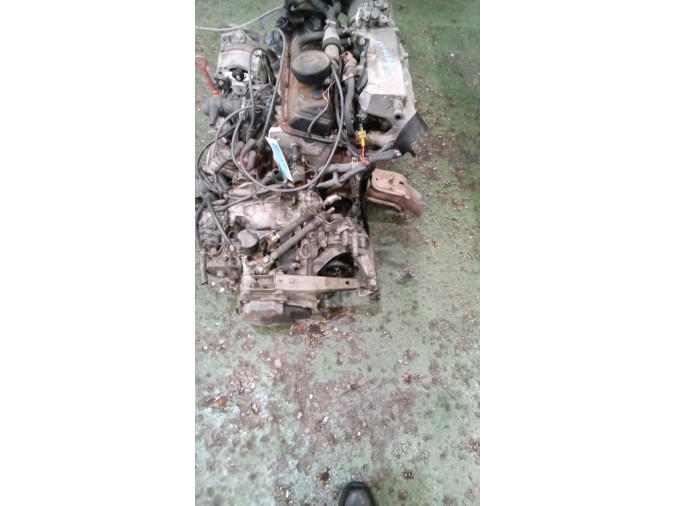 MOTOR CON ACCESORIOS Y CAJA DE CAMBIOS VOLKSWAGEN PASSAT 1990