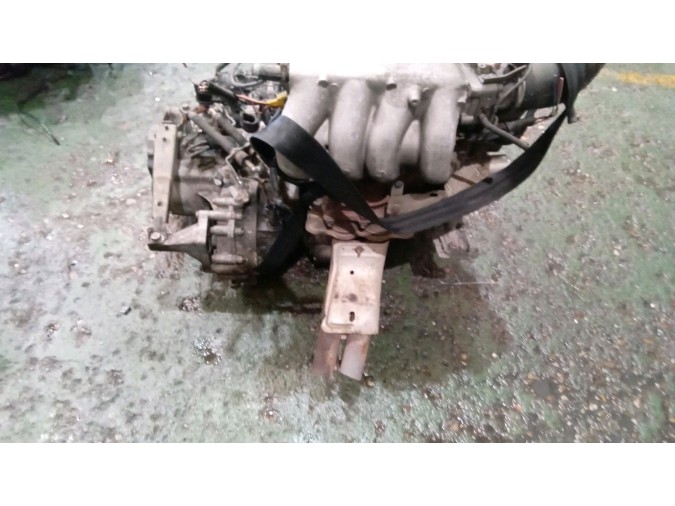 MOTOR CON ACCESORIOS Y CAJA DE CAMBIOS VOLKSWAGEN PASSAT 1990