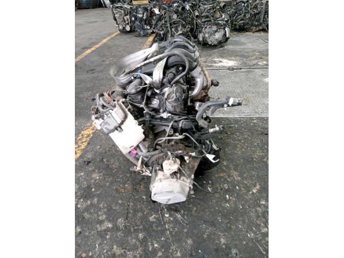 MOTOR CON ACCESORIOS Y CAJA DE CAMBIOS PEUGEOT 206