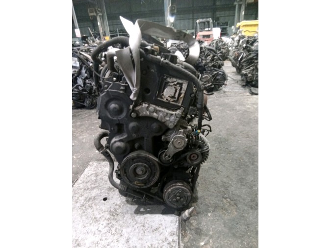 MOTOR CON ACCESORIOS Y CAJA DE CAMBIOS CITROEN C3