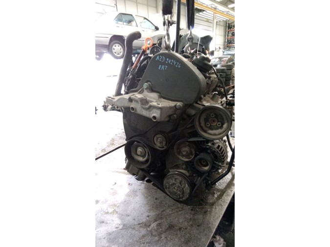 MOTOR CON ACCESORIOS Y CAJA DE CAMBIOS VOLKSWAGEN GOLF 2002