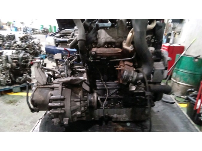 MOTOR CON ACCESORIOS SIN CAJA DE CAMBIOS VOLKSWAGEN BORA 2003
