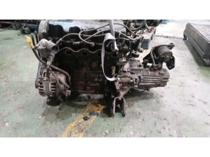 MOTOR CON ACCESORIOS Y CAJA DE CAMBIOS HYUNDAI ACCENT 2001
