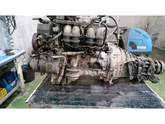 MOTOR CON ACCESORIOS SIN CAJA DE CAMBIOS MERCEDES CLK 200 1997