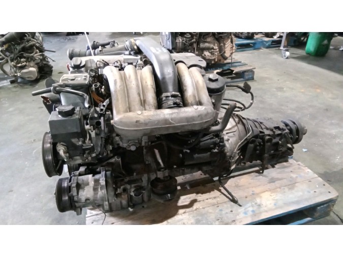 MOTOR CON ACCESORIOS Y CAJA DE CAMBIOS MERCEDES E 290 TURBODIESEL