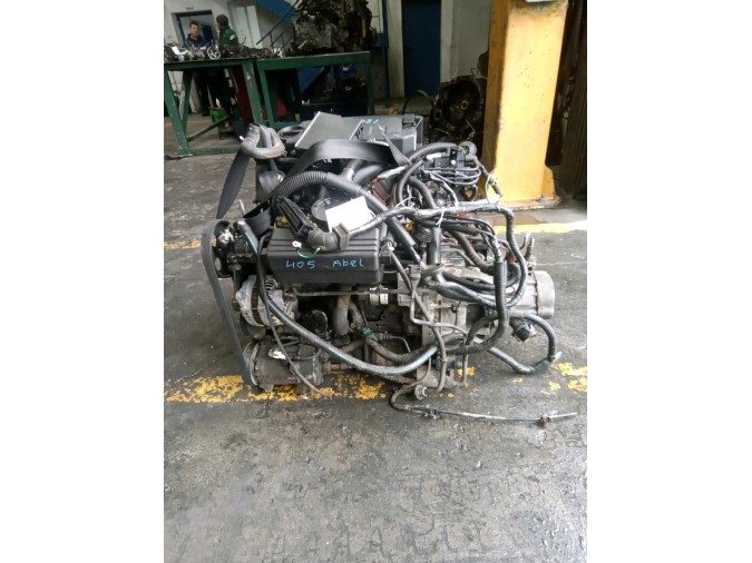 MOTOR CON ACCESORIOS Y CAJA DE CAMBIOS PEUGEOT 405 1993