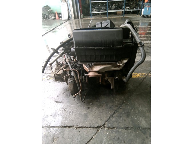 MOTOR CON ACCESORIOS Y CAJA DE CAMBIOS PEUGEOT 405 1993