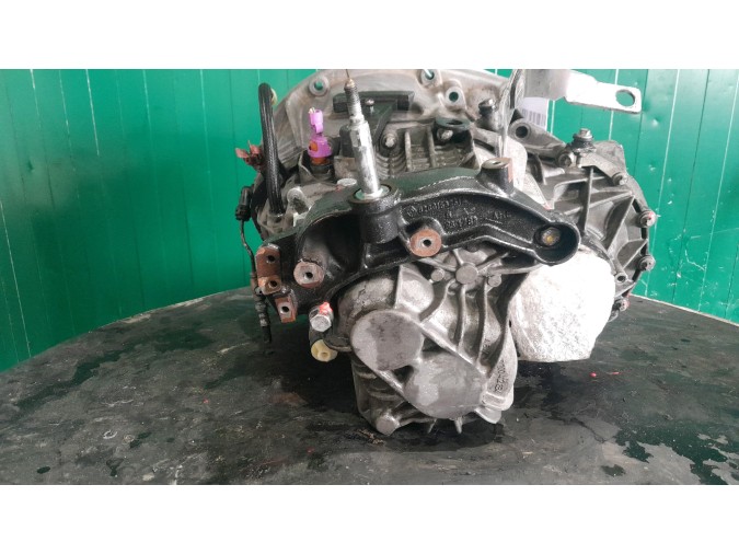CAJA CAMBIOS OPEL VIVARO 2006