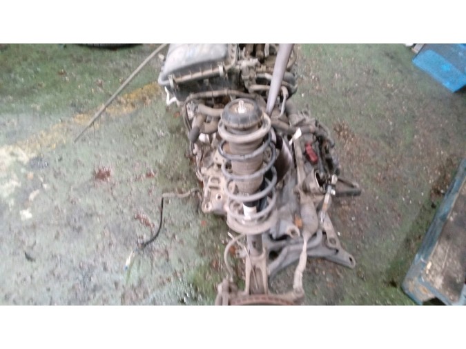 MOTOR CON ACCESORIOS Y CAJA DE CAMBIOS TOYOTA AYGO