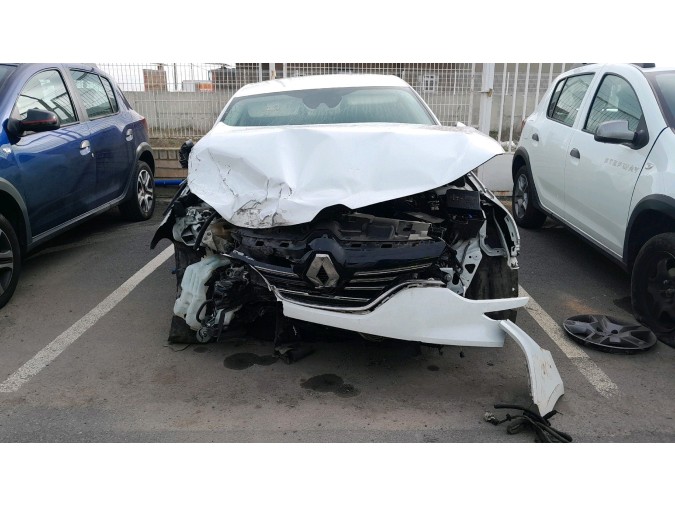 REFUERZO PARAGOLPES TRASERO RENAULT MÉGANE 2019