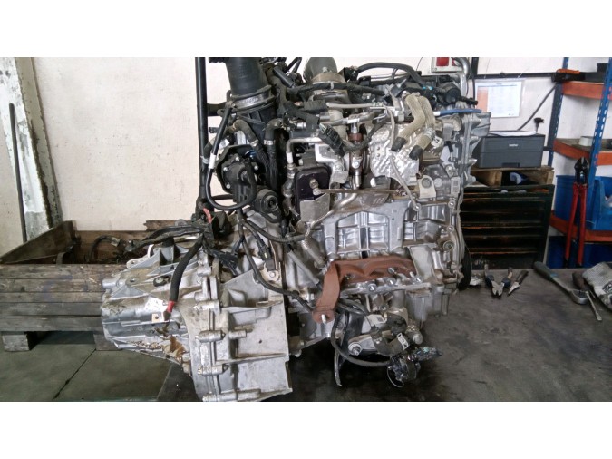 MOTOR CON ACCESORIOS Y CAJA DE CAMBIOS RENAULT MÉGANE