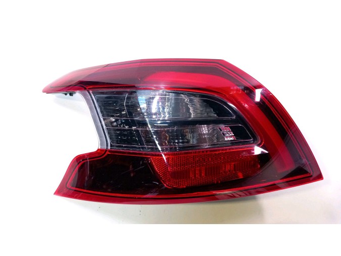 PILOTO TRASERO IZQUIERDO EXTERIOR PEUGEOT 308 2019