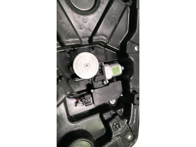 ELEVALUNAS DELANTERO IZQUIERDO RENAULT KOLEOS 2011