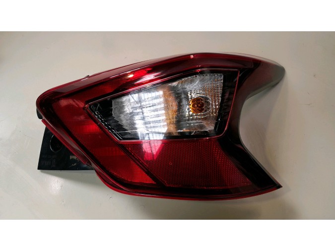PILOTO TRASERO DERECHO NISSAN MICRA 2019