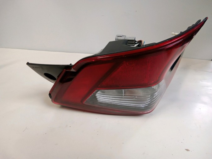 PILOTO TRASERO IZQUIERDO NISSAN MICRA 2019