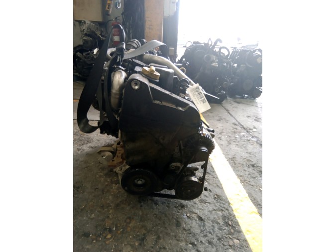 MOTOR CON ACCESORIOS Y CAJA DE CAMBIOS RENAULT MÉGANE 2006