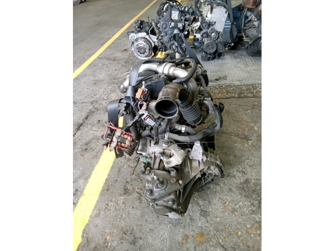 MOTOR CON ACCESORIOS Y CAJA DE CAMBIOS RENAULT MÉGANE 2006