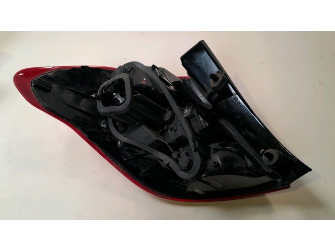 PILOTO TRASERO DERECHO EXTERIOR CITROEN C4 2011
