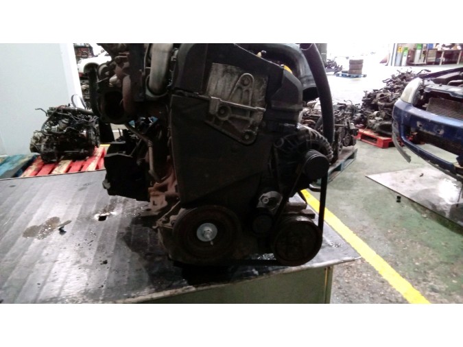MOTOR CON ACCESORIOS Y CAJA DE CAMBIOS NISSAN NOTE