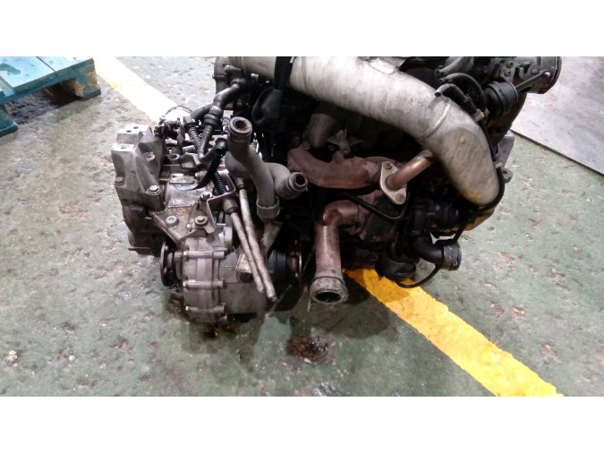 MOTOR CON ACCESORIOS Y CAJA DE CAMBIOS SKODA OCTAVIA