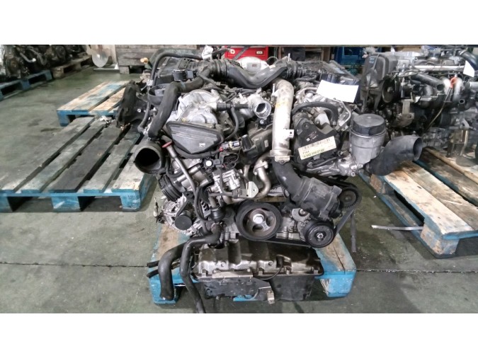 MOTOR CON ACCESORIOS SIN CAJA DE CAMBIOS MERCEDES ML 300 CDI 4MATIC 2010