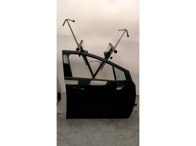 PUERTA DELANTERA DERECHA NISSAN MICRA NEGRO 2019