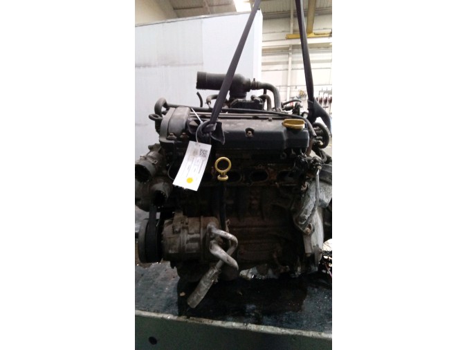 MOTOR CON ACCESORIOS Y CAJA DE CAMBIOS OPEL CORSA