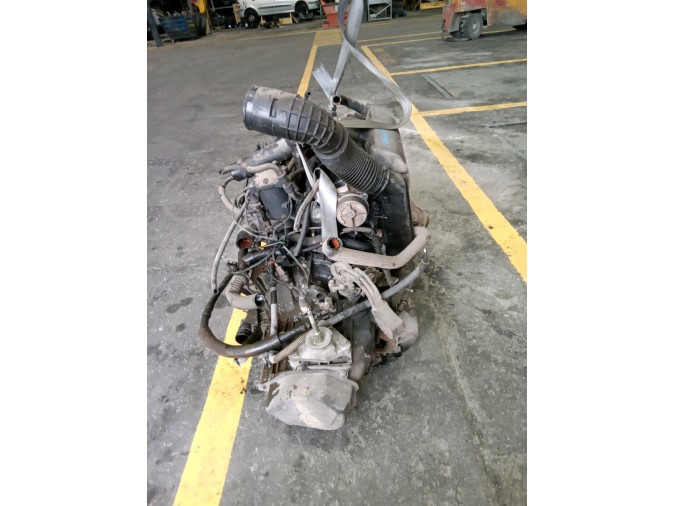 MOTOR CON ACCESORIOS Y CAJA DE CAMBIOS PEUGEOT EXPERT 2000