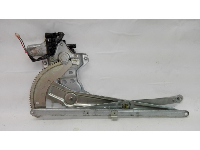 ELEVALUNAS DELANTERO DERECHO FIAT LINEA 2009