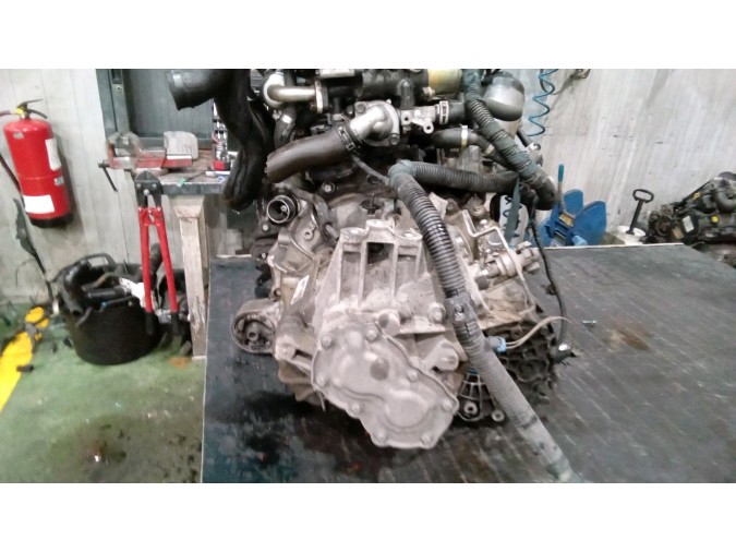 MOTOR CON ACCESORIOS Y CAJA DE CAMBIOS OPEL ASTRA