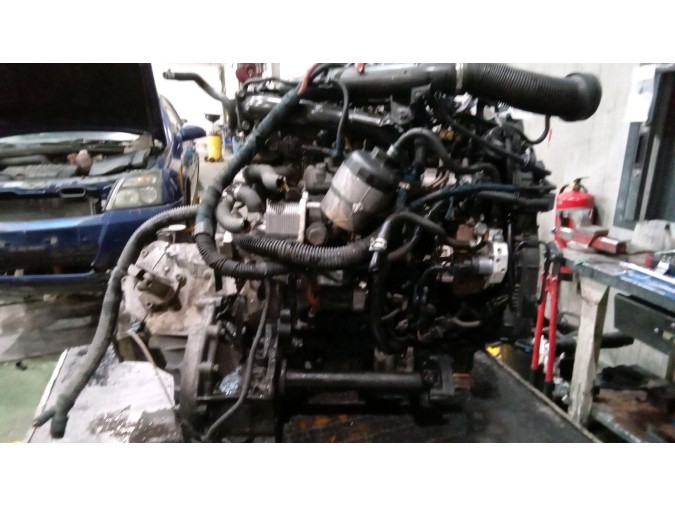 MOTOR CON ACCESORIOS Y CAJA DE CAMBIOS OPEL ASTRA