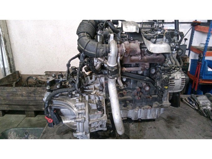 MOTOR CON ACCESORIOS SIN CAJA DE CAMBIOS HYUNDAI I20 2013