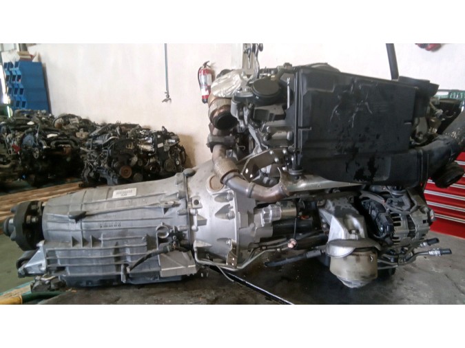 MOTOR CON ACCESORIOS Y CAJA DE CAMBIOS MERCEDES S 320 CDI