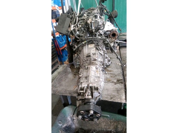 MOTOR CON ACCESORIOS SIN CAJA DE CAMBIOS LEXUS IS 200D