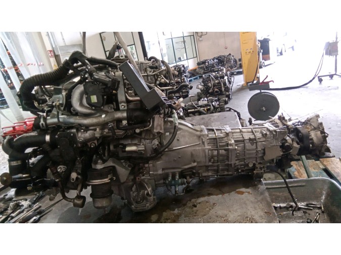 MOTOR CON ACCESORIOS SIN CAJA DE CAMBIOS LEXUS IS 200D