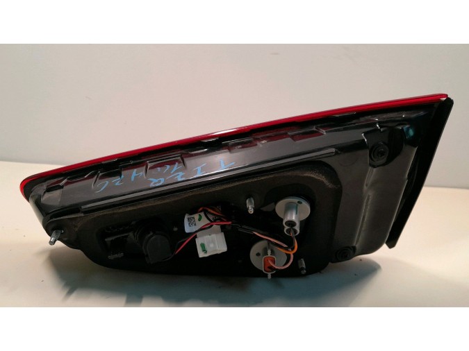 PILOTO TRASERO INTERIOR IZQUIERDO KIA CEED 2019