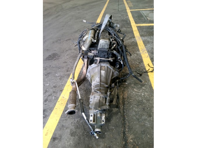 MOTOR CON ACCESORIOS Y CAJA DE CAMBIOS NISSAN SERENA 1994
